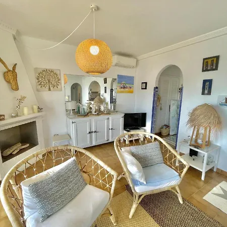Saint Jacques A6 * Roses